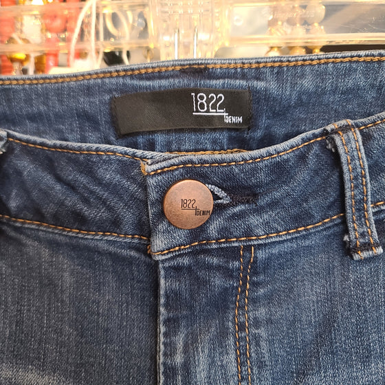 1822 DENIM Regular Wash Jeans 10 - PopRock Vintage. The cool quotes t-shirt store.