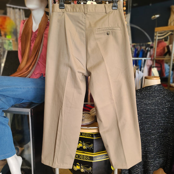 VTG DOCKERS Khakis Trousers 12 - PopRock Vintage. The cool quotes t-shirt store.