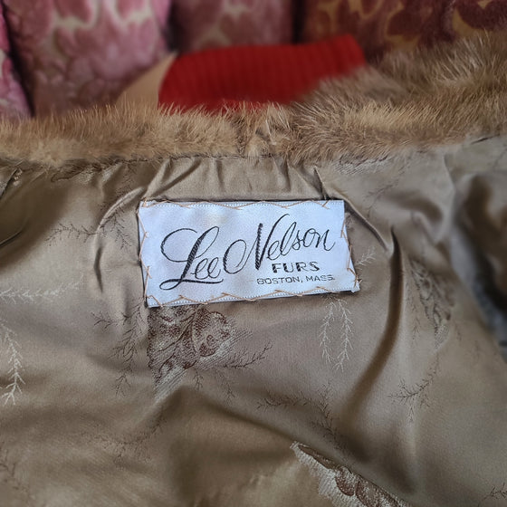 VINTAGE LEE NELSON FURS Light Brown Mink Stole - PopRock Vintage. The cool quotes t-shirt store.