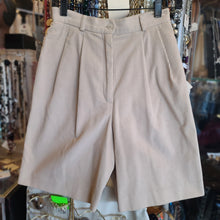  VINTAGE JHC Cream Corduroy Shorts XS - PopRock Vintage. The cool quotes t-shirt store.