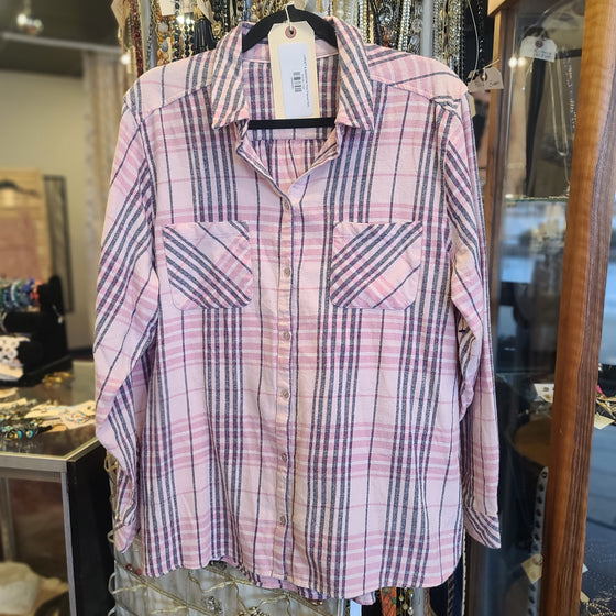 CROFT & BARROW Pink Flannel XXL - PopRock Vintage. The cool quotes t-shirt store.