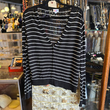  LULAROE Black/White Cardigan 2XL - PopRock Vintage. The cool quotes t-shirt store.