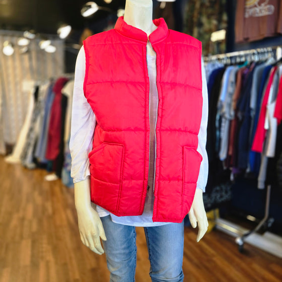 DAVID JAMES Red Puffy Vest L - PopRock Vintage. The cool quotes t-shirt store.