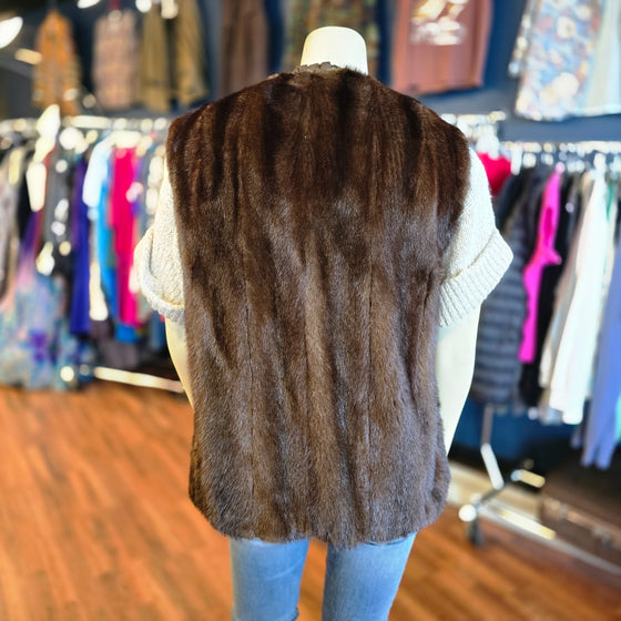 VINTAGE LEONARD FURS Mink Vest - PopRock Vintage. The cool quotes t-shirt store.