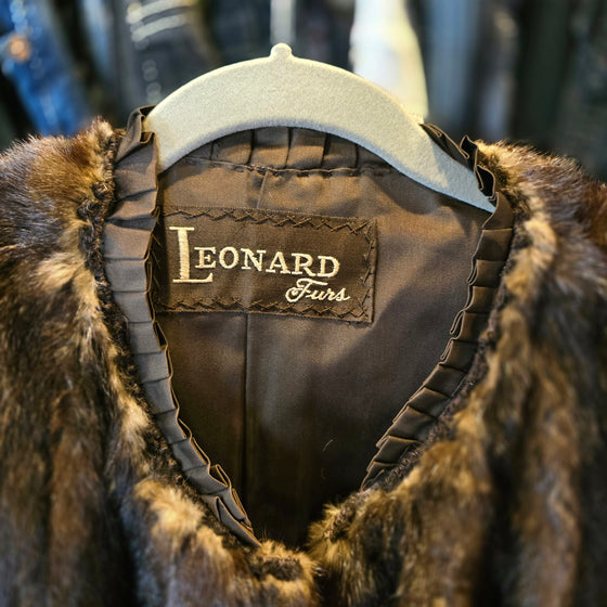 VINTAGE LEONARD FURS Mink Vest - PopRock Vintage. The cool quotes t-shirt store.