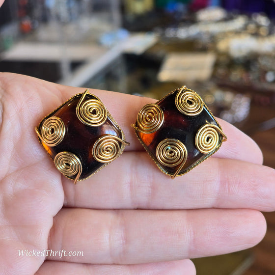 VINTAGE Brown Square Clip On Earrings w. Gold Tone Swirly - PopRock Vintage. The cool quotes t-shirt store.