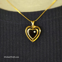  3D HEART Black/Golden Necklace - PopRock Vintage. The cool quotes t-shirt store.