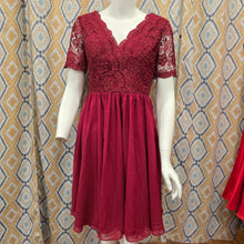  JJS HOUSE Burgundy Lace Top Cocktail Dress 4 - PopRock Vintage. The cool quotes t-shirt store.