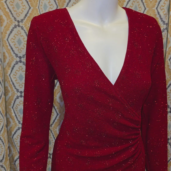 JESSICA HOWARD Red Shimmer Long Sleeve Dress 8 - PopRock Vintage. The cool quotes t-shirt store.