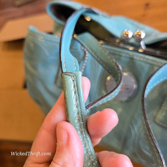 COACH Turquoise Patent Leather Kisslock Bag F15658 AS IS - PopRock Vintage. The cool quotes t-shirt store.