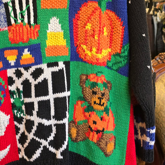 VINTAGE ALEXANDRA BARLETT Halloween Knit Cardigan w. Wooden Ghost Buttons