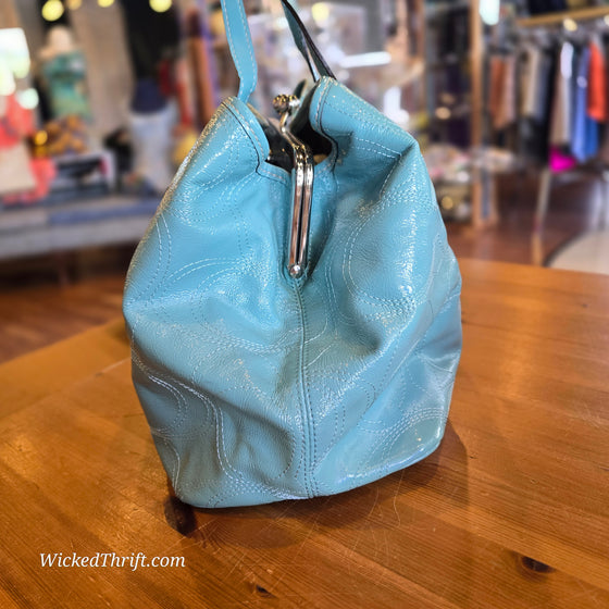 COACH Turquoise Patent Leather Kisslock Bag F15658 AS IS - PopRock Vintage. The cool quotes t-shirt store.