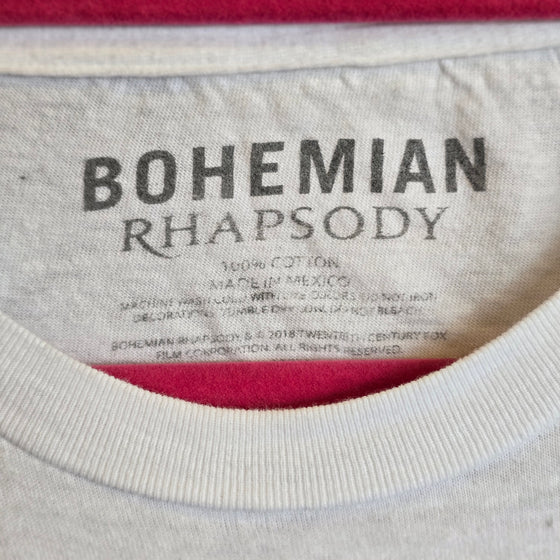 BOHEMIAN RHAPSODY White "Fearless Lives Forever" Tee 2X