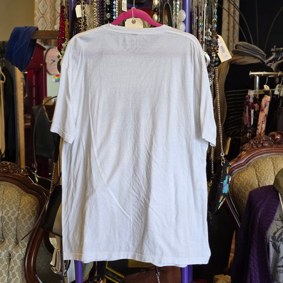 BOHEMIAN RHAPSODY White "Fearless Lives Forever" Tee 2X
