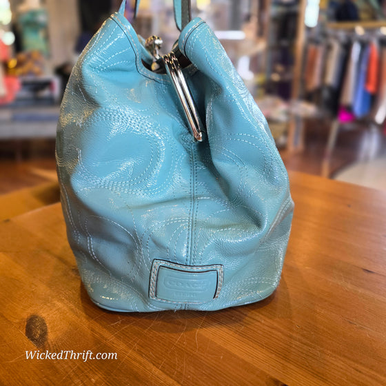 COACH Turquoise Patent Leather Kisslock Bag F15658 AS IS - PopRock Vintage. The cool quotes t-shirt store.