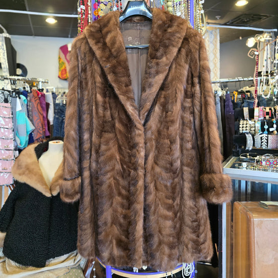VINTAGE Brown Mink Patterned Coat