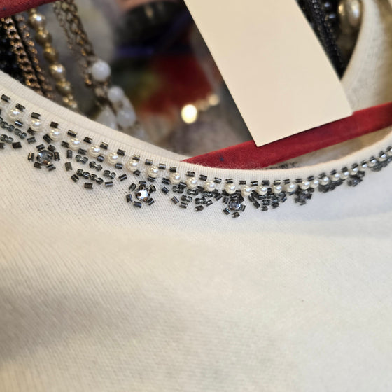 BANANA REPUBLIC Cream Beaded Neckline Tshirt Sweater XS